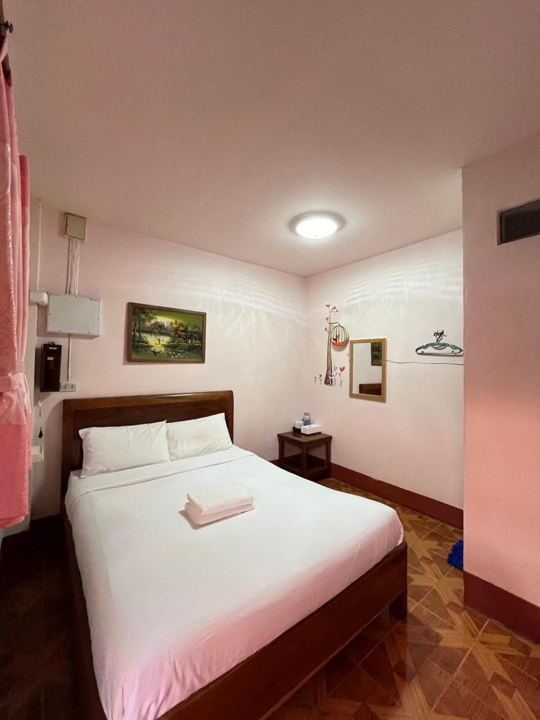 Hotel Happy In Pai Esterno foto