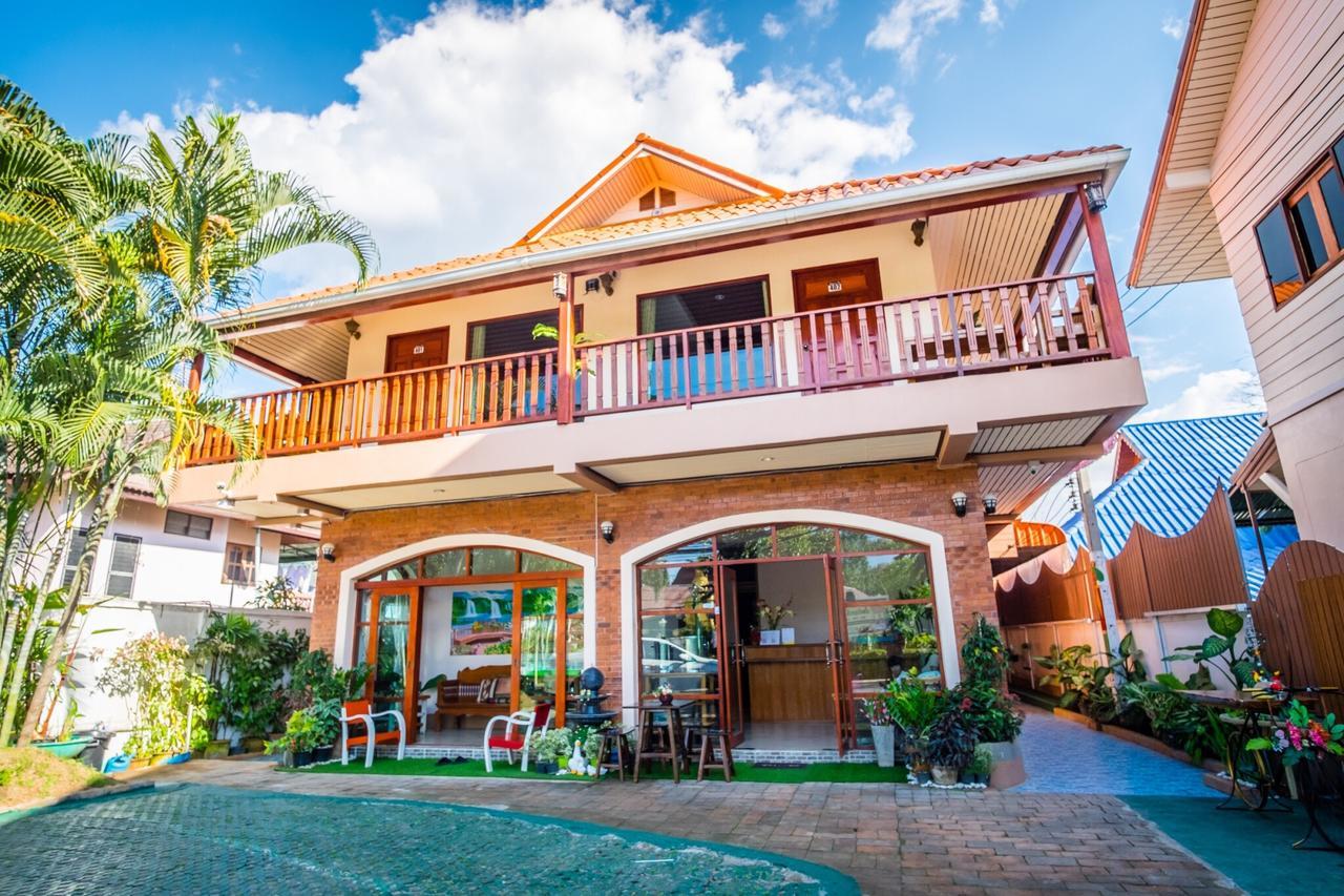 Hotel Happy In Pai Esterno foto